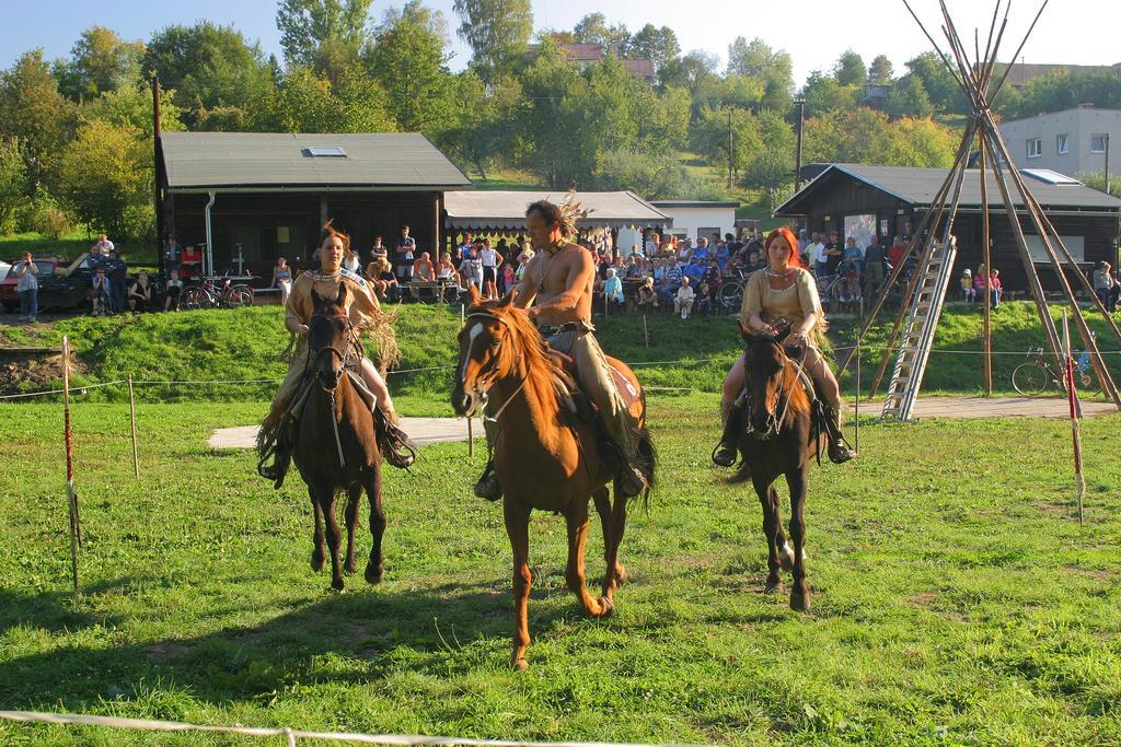 Ústí nad Orlicí Turisticka Ubytovna Cakle מראה חיצוני תמונה